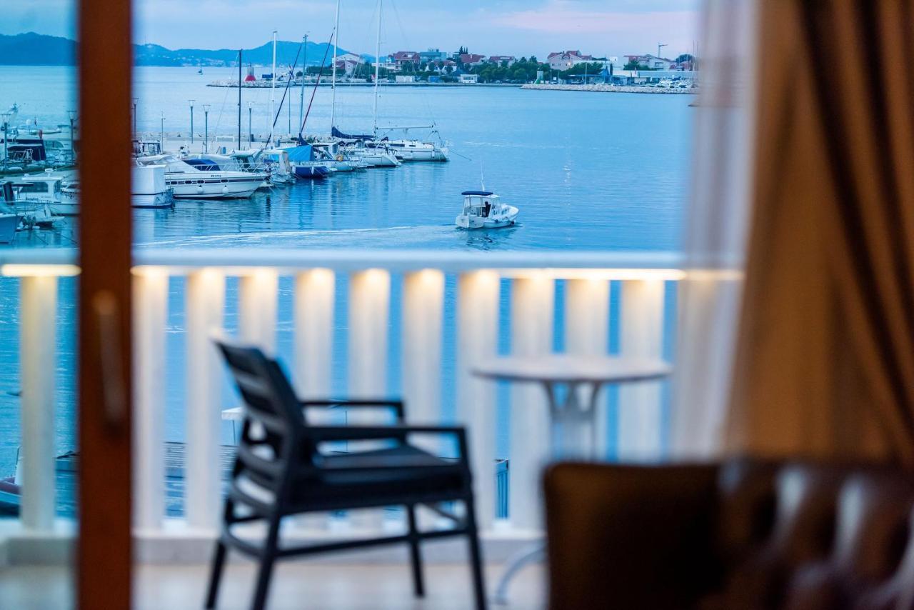 Suites Kod Guste Sukošan Exterior foto