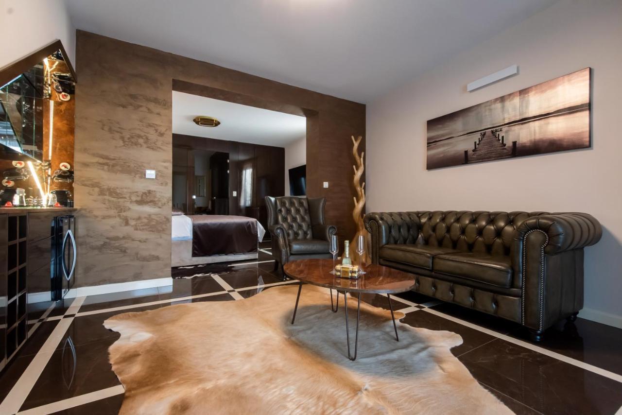 Suites Kod Guste Sukošan Exterior foto