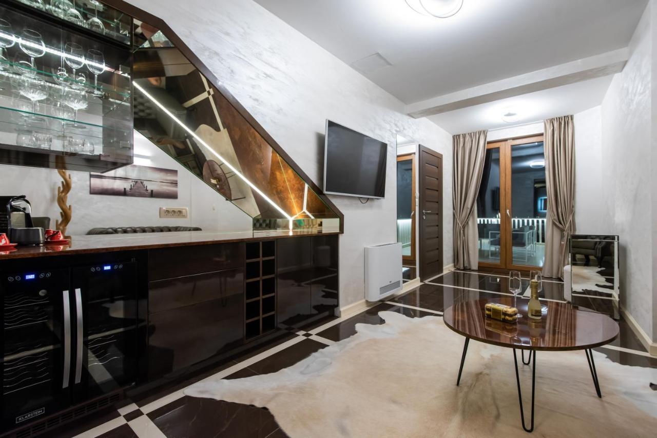 Suites Kod Guste Sukošan Exterior foto